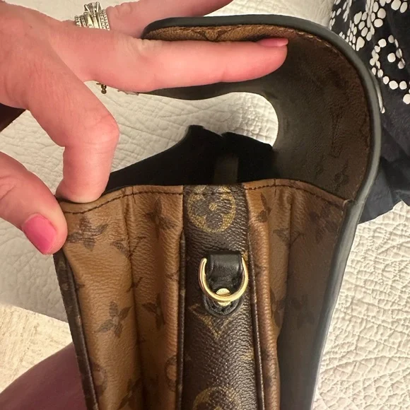 Louis Vuitton Two-Tone Monogram Crossbody Bag - Picture 8 of 9